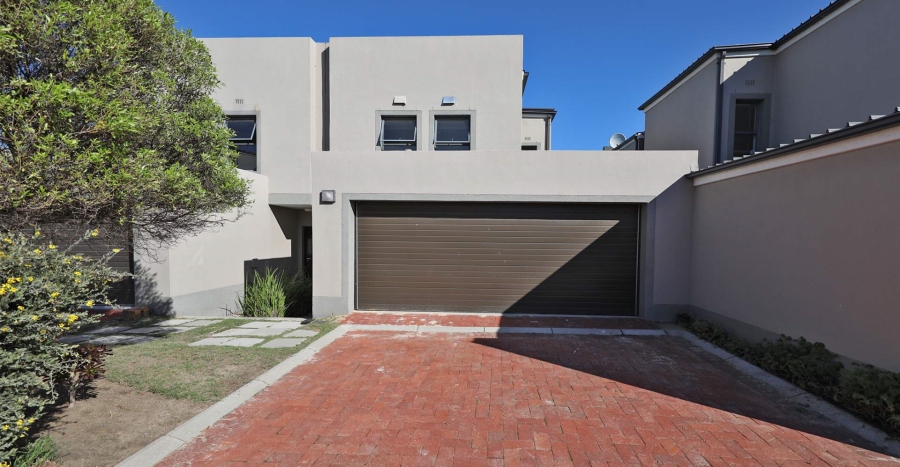 3 Bedroom Property for Sale in Plattekloof Western Cape